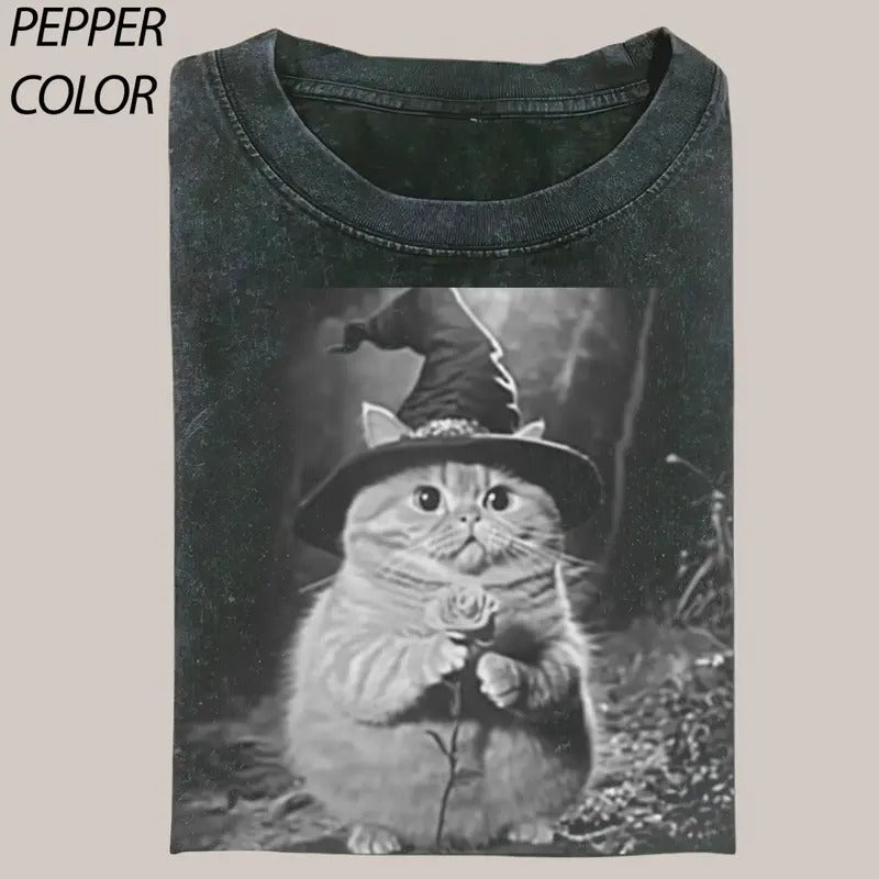 Cute Wizard Cat In Love Vintage Graphic T-shirt, Cute Witch Cat Tee, Cat Lover Unisex T-Shirt, 90's Style Streetwear Graphic Gift For Men Women