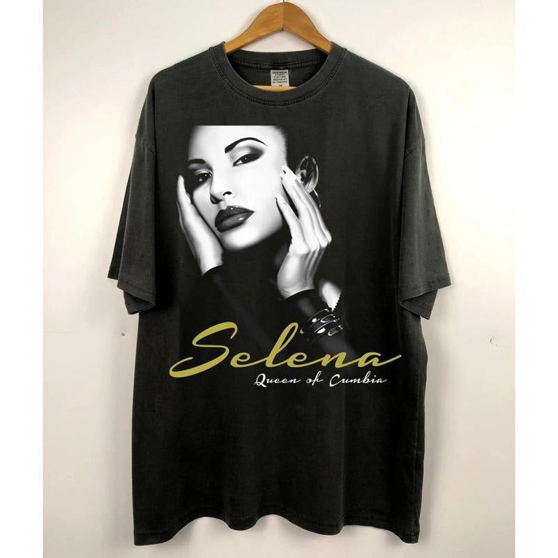 Vintage Selena Queen of Cumbia Graphic Tee - Selena Quintanilla Shirt - Music Shirt - 90s Music Artist Shirt - Tejano Music Tee Streetwear
