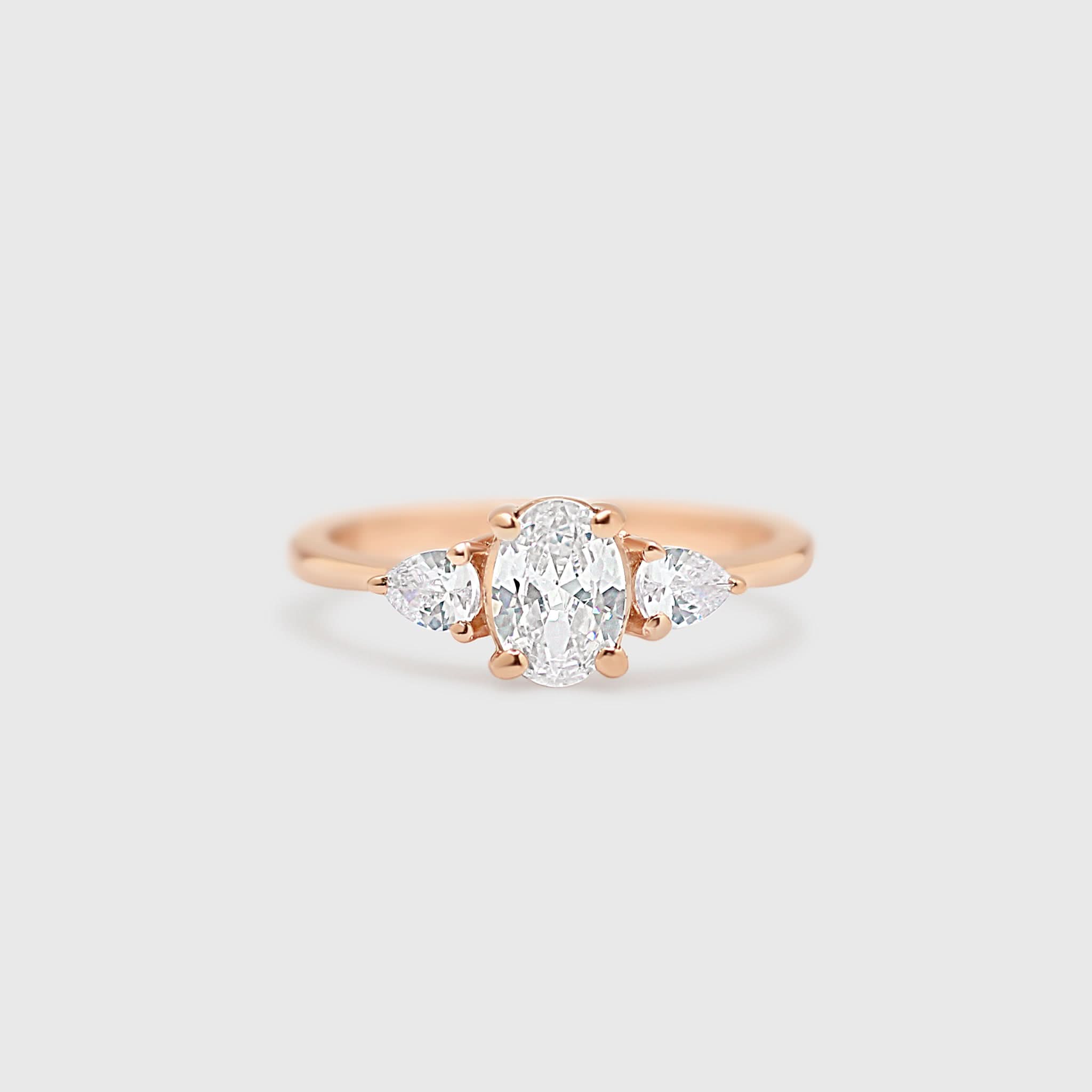 "Amanda" Ring - Diamond Collection