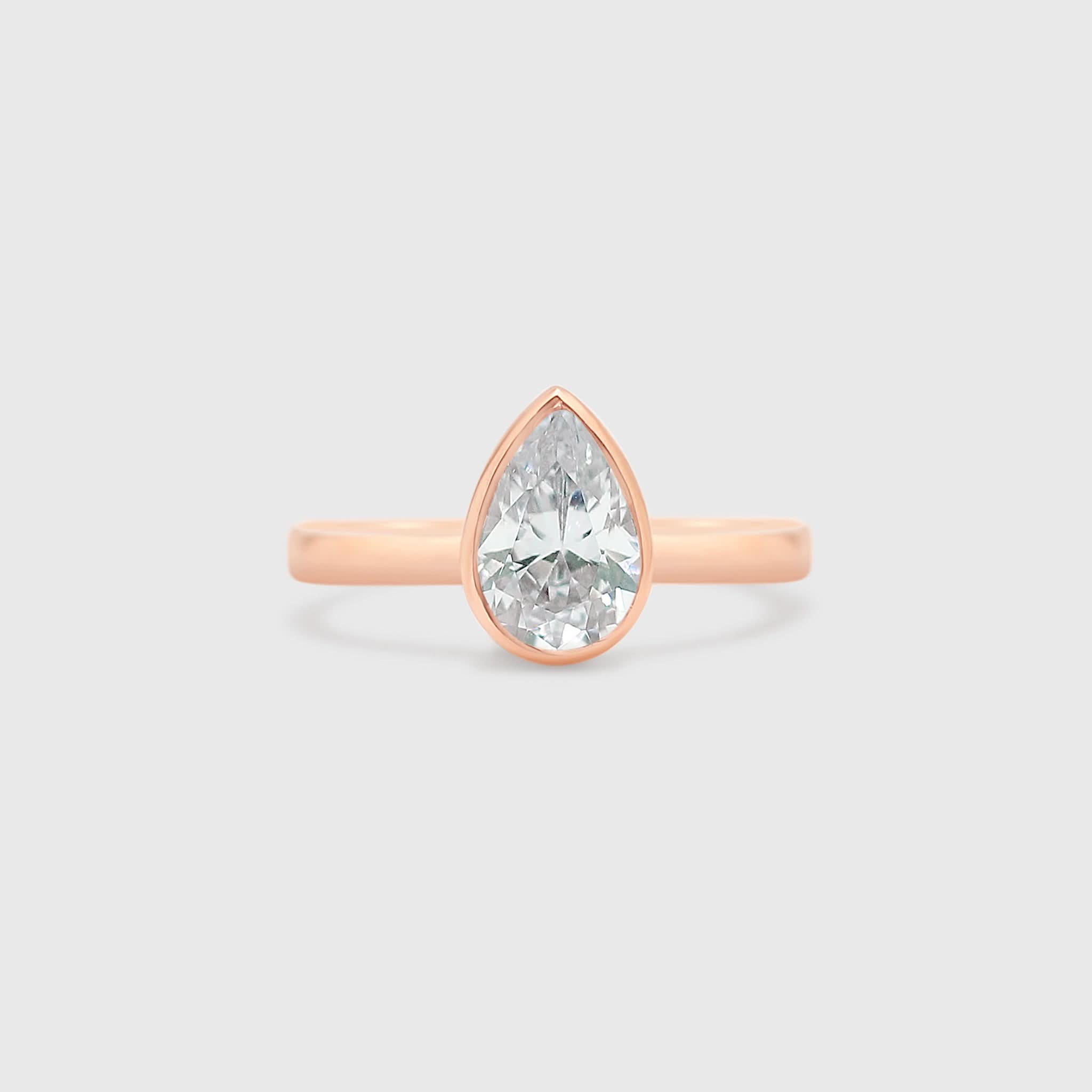 "Amelia" Ring - Moissanite Collection