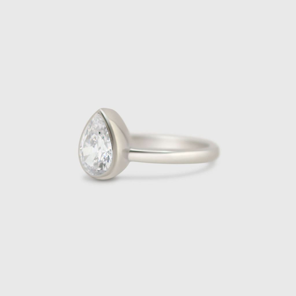 "Amelia" Ring - Moissanite Collection