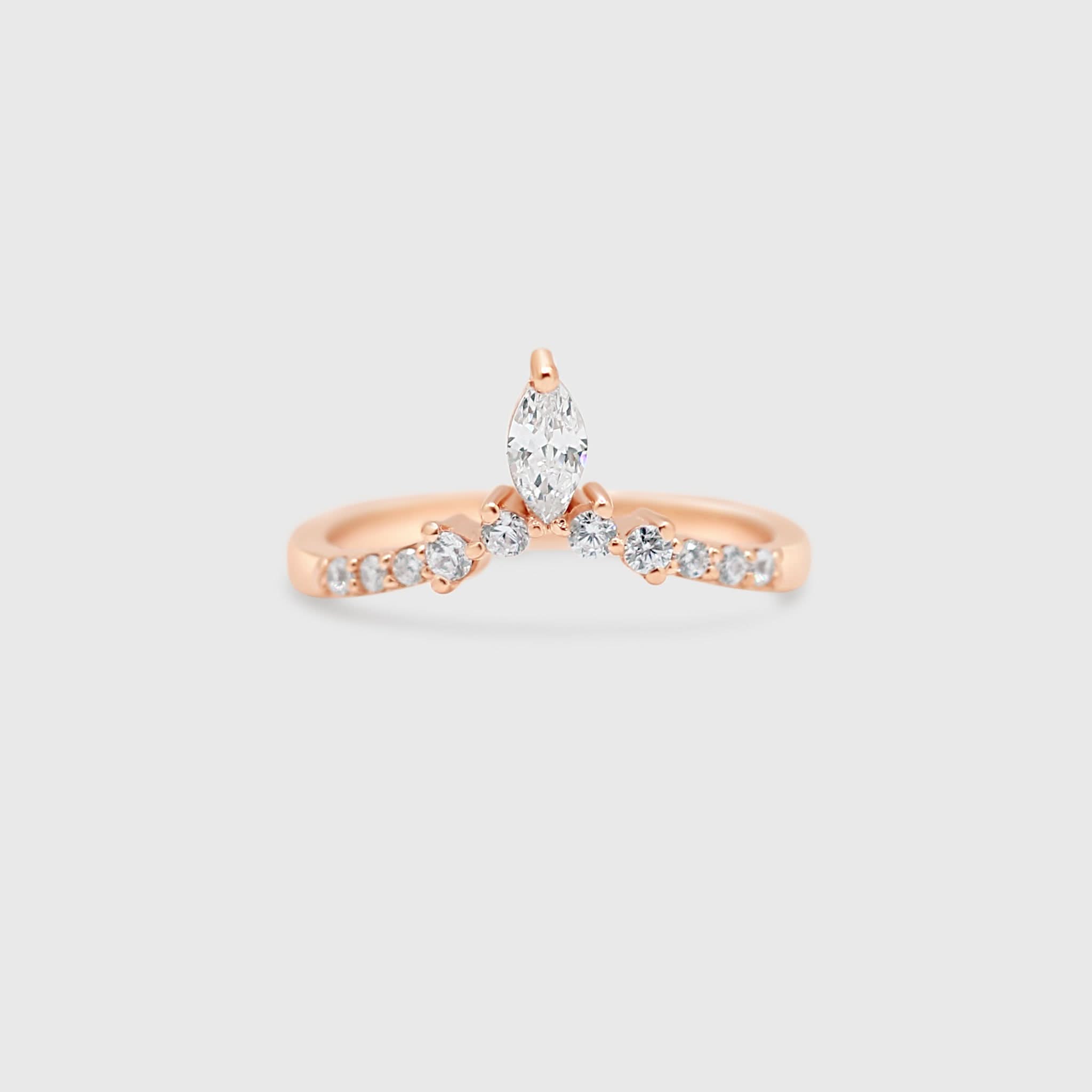 "Faye" Ring- Moissanite Collection