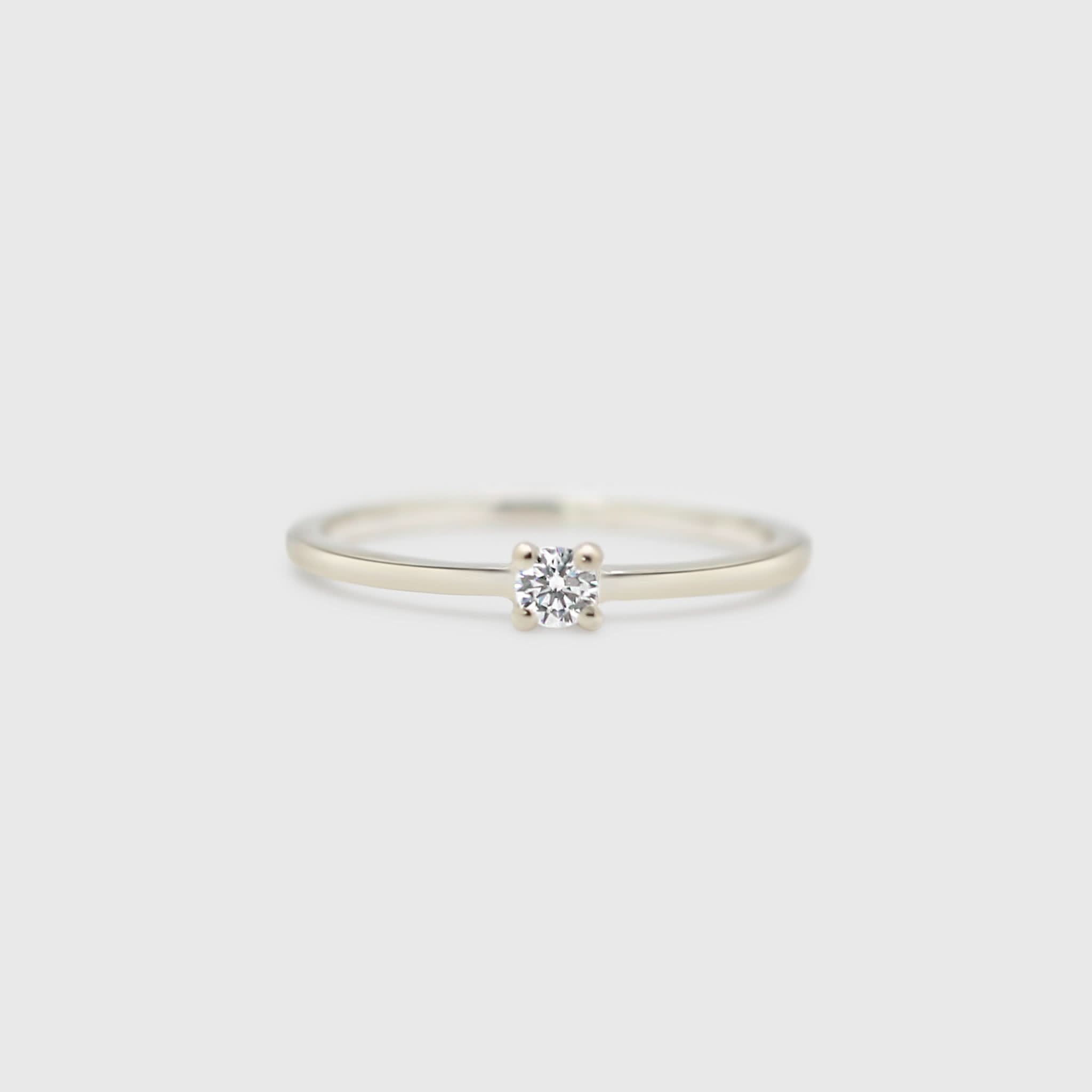 "Hazel" Ring - Diamond Collection