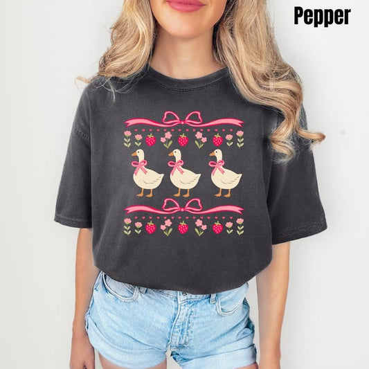 Berry Goose Trio Comfort Colors T-Shirt 'NLB'