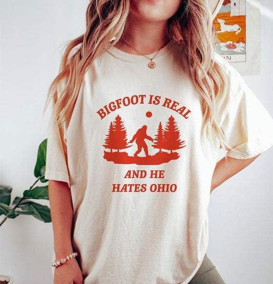 Bigfoot Hates Ohio T Shirt, Bigfoot Is Real,Bigfoot Top, Funny Ohio, Meme, Unisex, Short Sleeve Tee Shirt, Gifts For Women, Gifts For Christmas Birthday Mothers Day Anniversary Fit Womenswear Comfortable Printed