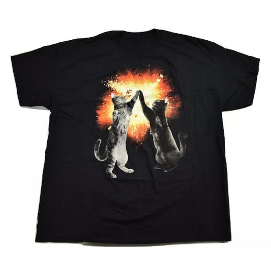 Cats Giving A High Five Funny T-Shirt, Unisex Graphic Tees Gothic Grunge Y2k Emo Scene Amity Affliction Style Clothes Men Women Streetwear