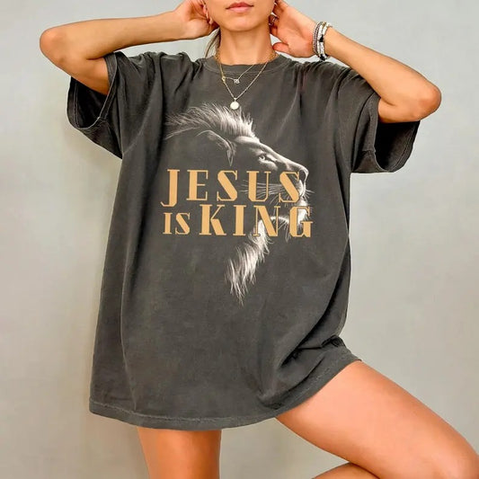 Comfort Colors Jesus Is King Shirt - Christianity Comfort Colors T-Shirt, Christian Lion Graphic Tee, Bible Verse T Shirt, Aesthetic Faith Streetwear Gift