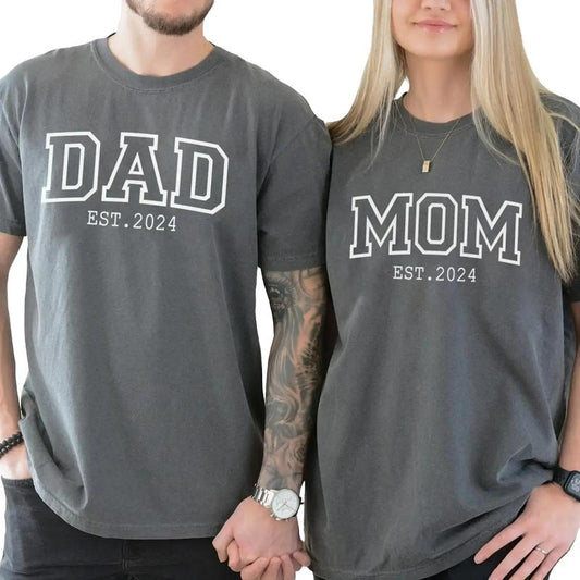 Comfort Colors Mom and Dad T-shirt, Pregnancy Announcement, New Dad Shirt, Gift for New Mom, Matching Tee