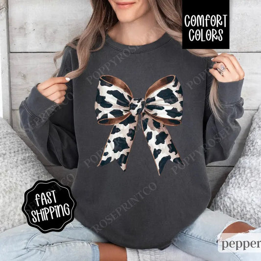 Cow Bow Sweatshirt Comfort Colors, Coquette Cow Crewneck,  Women's Sweater