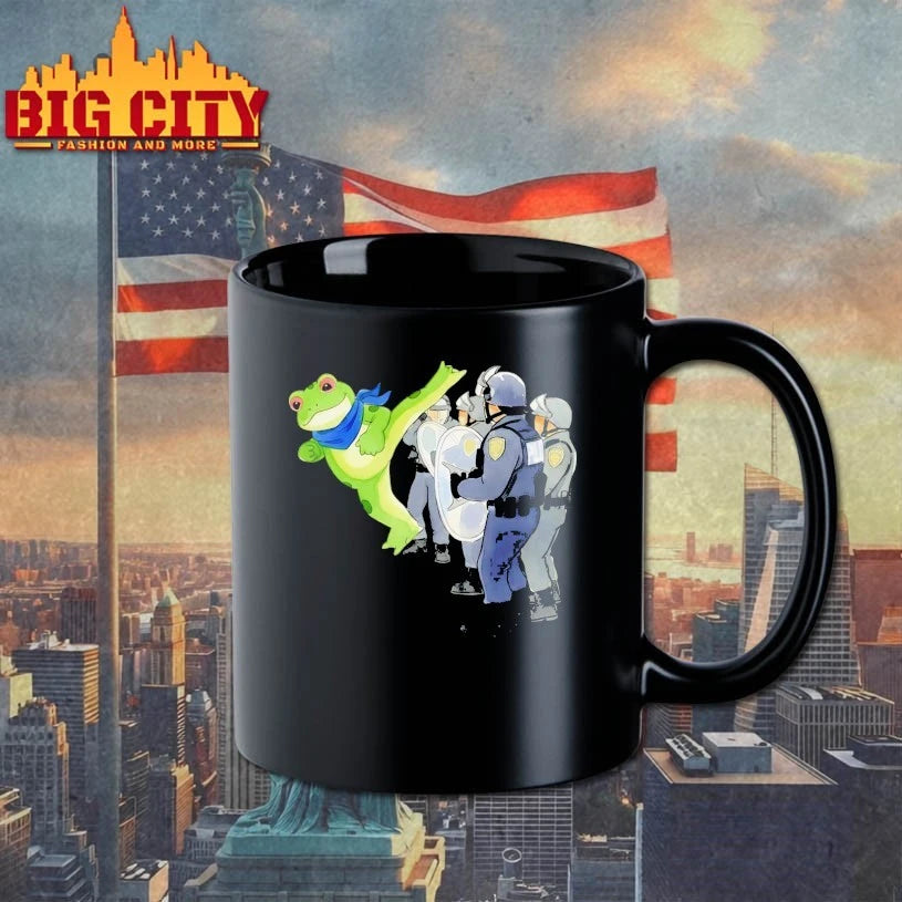 Frog with police Resist Portland Shirt