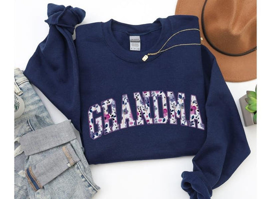 Grandma Sweatshirt, Floral Grandma Sweatshirt, Grandma Crewneck, Grandma Sweater, Gift for Grandma, First Time Grandma Gift, Grandma Floral