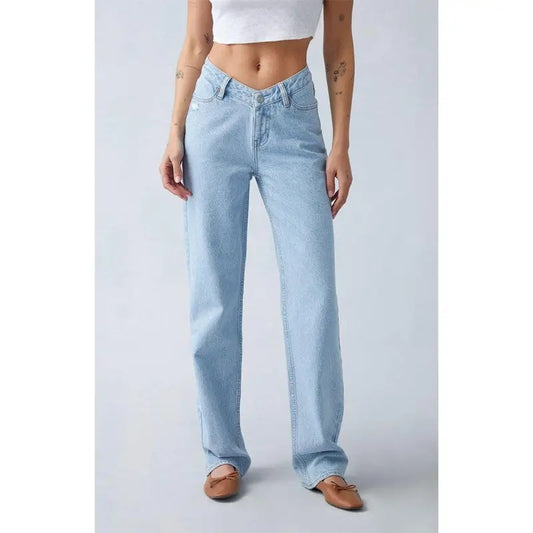 Pacsun Women's Light Indigo V-Dip '90s Boyfriend Jeans