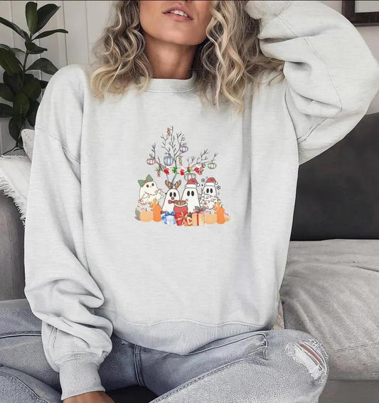 Retro Ghost Santa Christmas gift sweatshirt Cute Christmas sweatshirt spooky Christmas sweatshirt Holly days gift ideal for the festivities