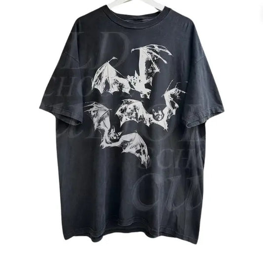 Three Bats Y2k T-Shirt, Vintage 90s Style Bat T-Shirt, Retro Gothic Shirt, Unisex Adult Grunge 2000s Graphic Shirt, Dark Art Shirt, Style Tapout Emo Mma Elite SKull, Unisex T-Shirt, Gift For Men Women Menswear Top Streetwear