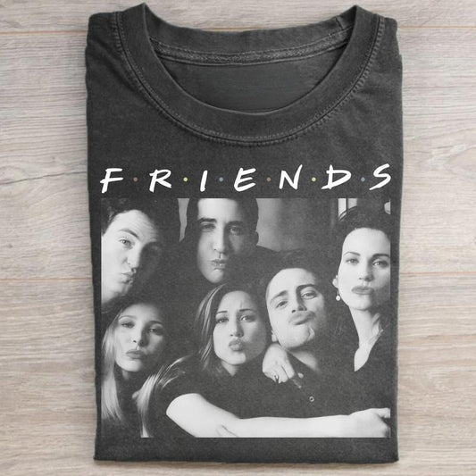 Vintage Friends TV Show Graphic Tee - Movie Shirt - Friends Group Photo Tee - Chandler Bing Shirt - Iconic Movie Scenes - Gift for Friends Top Womenswear