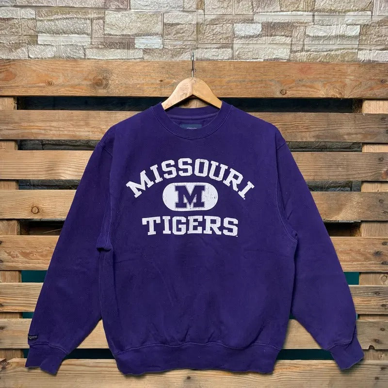 Vintage Missouri Tigers Sweatshirt Missouri Pullover Sweater Missouri Crewneck Jumper Missouri Tigers Spellout Print Graphic Purple Color