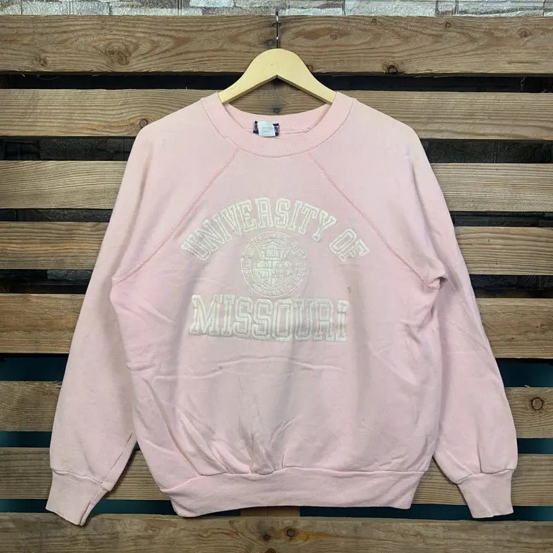 Vintage NCAA Missouri Sweatshirt Missouri Pullover Sweater Missouri Crewneck Jumper University Missouri Logo Graphic Pink Color Medium Size