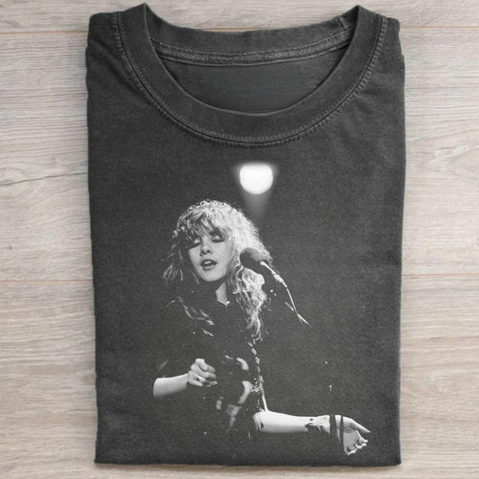 Vintage Stevie Nicks Graphic Tee - Music Shirt - Don't Be a Lady Be a Legend Shirt - 80s Artist Merch - Fleetwood Mac Shirt Top Womenswear