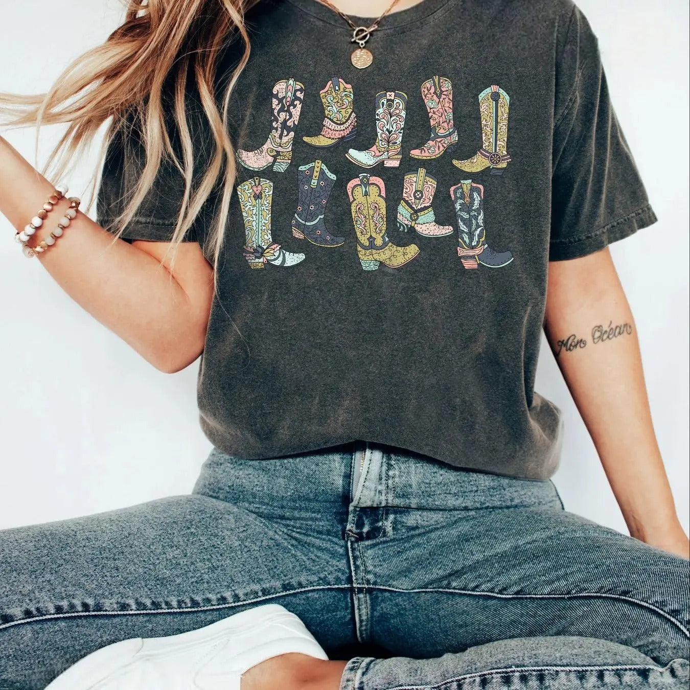 Women's Cowboy Shoes Print Round Neck Tee, Fashion Casual Crew Neck T-shirt for Daily Holiday Vacation Outdoor Wear, Ladies Clothes for All Seasons