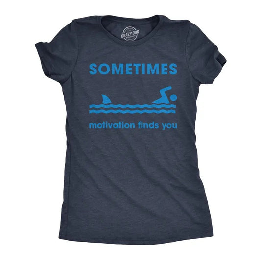 Womens Sometimes Motivation Finds You T Shirt Funny Shark Tee Funny Womens T Shirts Cute Slimming Top Comfortable Soft Womenswear Shark Tops for Women Funny Fitness Top Women's Novelty Tees Navy -